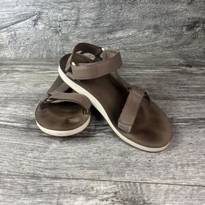 TEVA CLASSY ORIGINAL UNIVERSAL LEATHER STRAPPY SANDALS, WOMEN US 7 Brown